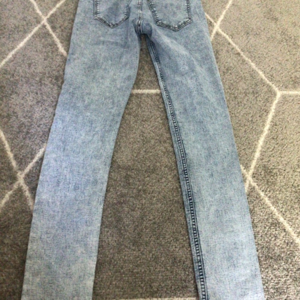 Divided Acid-Washed Blue Jeans - Picture 2 of 3